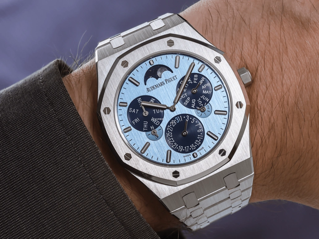 Audemars Piguet,Royal Oak 41mm,41mm,White Gold,Blue,Automatic,Moonphase,Perpetual Calendar,Leap Year,Month,40hours,In-house Caliber,26586BC,26586BC.OO.1240.BC.99