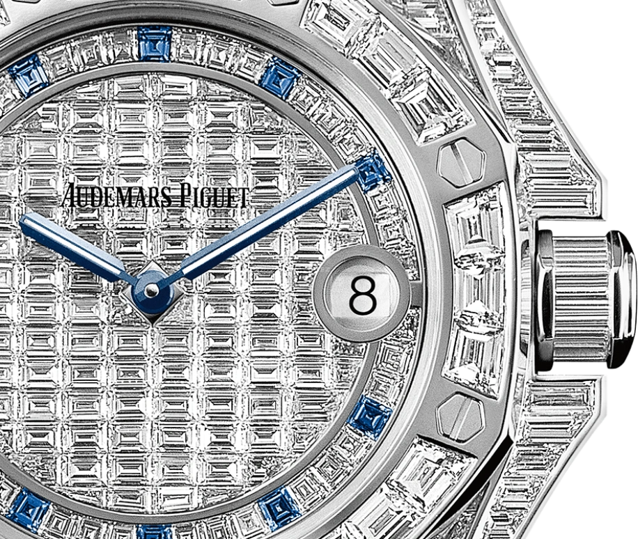 Audemars Piguet,Royal Oak Offshore 37mm,37mm,White Gold,Silver,Quartz,Day,In-house Caliber,67543BC,67543BC.ZZ.D023CR.01