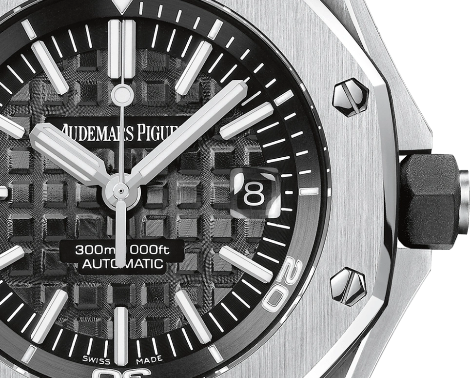 Audemars Piguet,Royal Oak Offshore 42mm,42mm,Stainless Steel,Black,Automatic,Day,60hours,15703ST,15703ST.OO.A002CA.01
