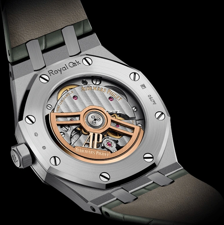 Audemars Piguet,Royal Oak 37mm,37mm,White Gold,Green,Automatic,Day,60hours,15551BC,15551BC.ZZ.D405CR.01