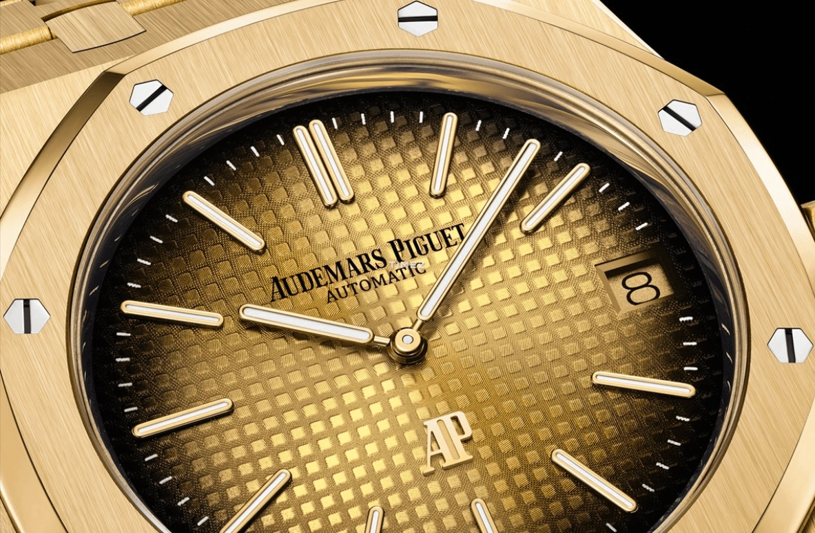 Audemars Piguet,Royal Oak 39mm,39mm,Yellow Gold,Gold,Gradient,Automatic,Day,55hours,LeBron James,16202BA,16202BA.OO.1240BA.02