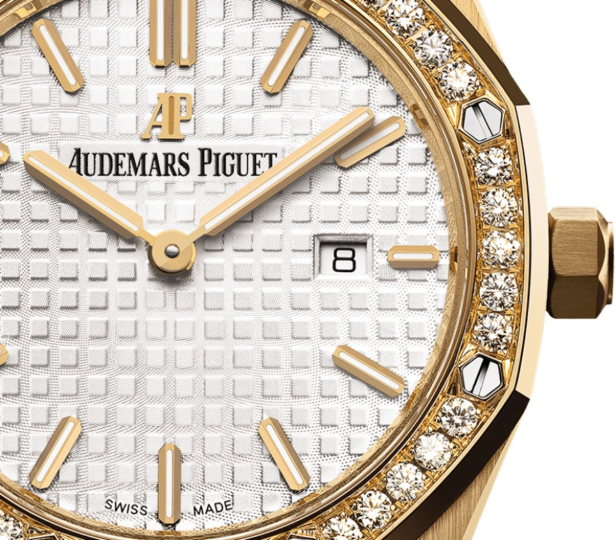 Audemars Piguet,Royal Oak 33mm,33mm,Yellow Gold,Silver,White,Quartz,Day,In-house Caliber,67651BA,67651BA.ZZ.1261BA.01