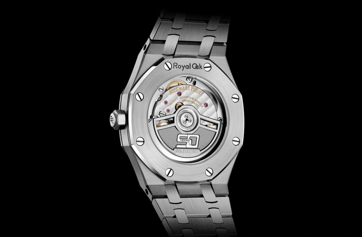 Audemars Piguet,Royal Oak 34mm,34mm,Stainless Steel,Silver,White,Automatic,Day,50hours,77450ST,77450ST.OO.1361ST.01 50th