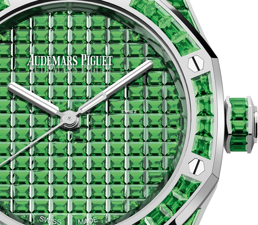 Audemars Piguet,Royal Oak 37mm,37mm,White Gold,Green,Automatic,60hours,In-house Caliber,15554BC,15554BC.TV.1274BC.01