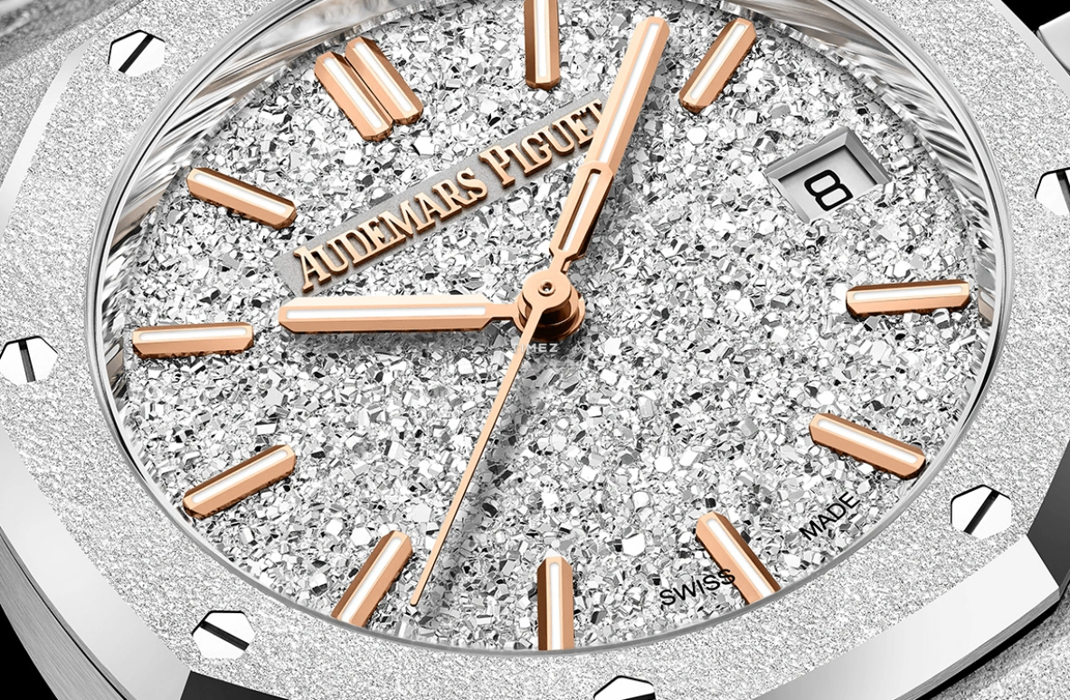 Audemars Piguet,Royal Oak 34mm,34mm,White Gold,Silver,Automatic,Day,50hours,77450BC,77450BC.GG.1361BC.01