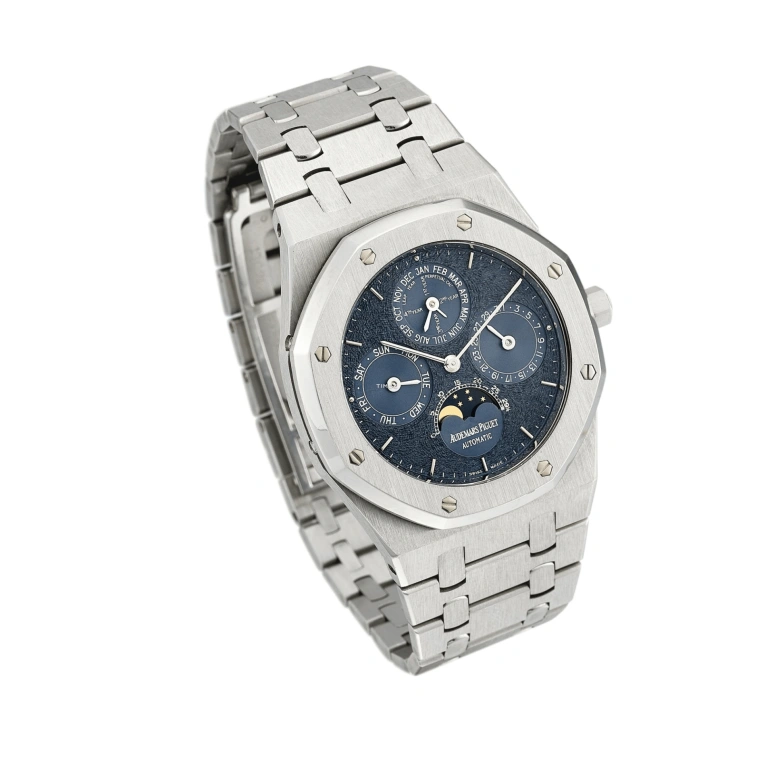 Audemars Piguet,Royal Oak 39mm,39mm,Platinum,Blue,Automatic,Moonphase,Perpetual Calendar,Leap Year,Month,Octagon,Silver,25820PT,25820PT.OO.0944PT.01