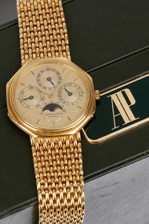 Audemars Piguet,Other 35.50mm,35.50mm,Yellow Gold,Champagne,Automatic,Moonphase,Perpetual Calendar,Month,Date,Sapphire,Crystal Glass,Octagon,25557BA