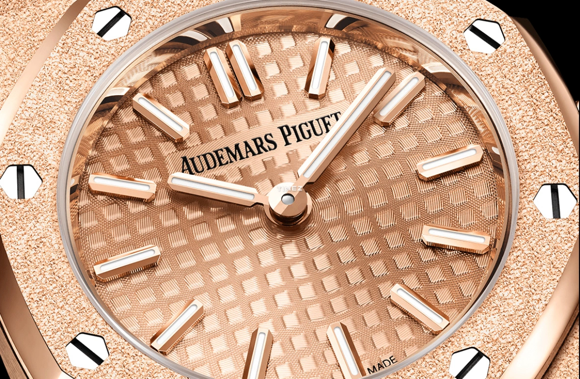 Audemars Piguet,Royal Oak 23mm,23mm,Rose Gold,Quartz,In-house Caliber,Sapphire,Crystal Glass,67630OR,67630OR.GG.1312OR.01