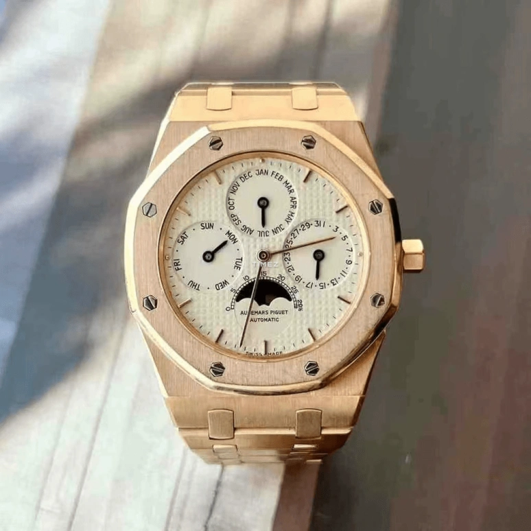 Audemars Piguet,Royal Oak 39mm,39mm,Rose Gold,Cream white,Automatic,Moonphase,Perpetual Calendar,Month,Date,40hours,In-house Caliber,25686OR