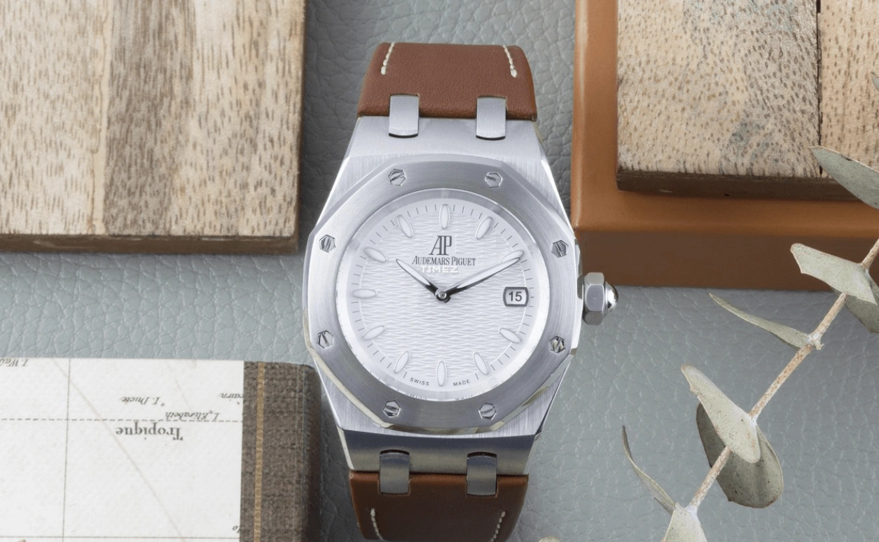 Audemars Piguet,Royal Oak 33mm,33mm,Stainless Steel,White,Silver,Quartz,Day,Sapphire,Crystal Glass,67600ST,67600ST.OO.D080VS.01
