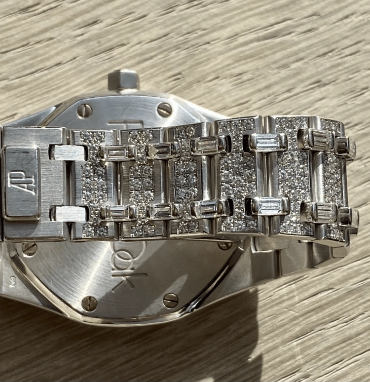 Audemars Piguet,Royal Oak 36mm,36mm,White Gold,Silver,Automatic,Day,Sapphire,14841BC,14841BC.Z.0699BC/02
