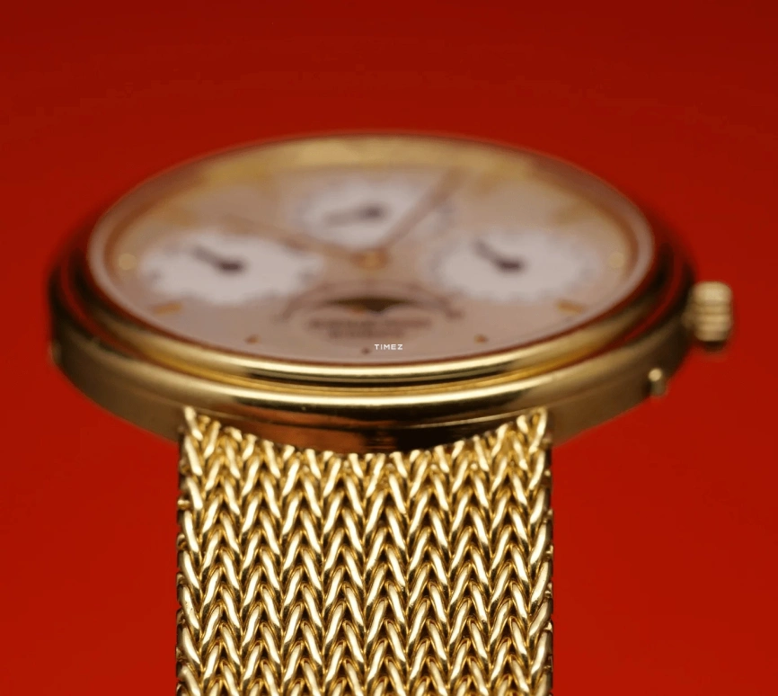 Audemars Piguet,Other 37mm,37mm,Yellow Gold,White,Quartz,Moonphase,Perpetual Calendar,Month,Date,Sapphire,Crystal Glass,Round,5549BA MOP Dial
