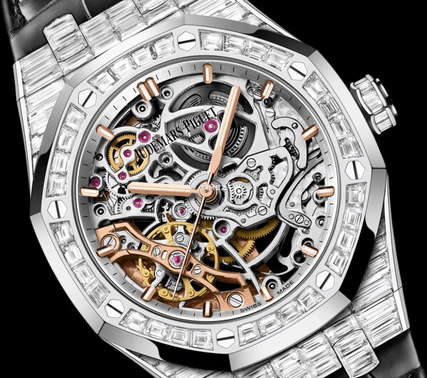 Audemars Piguet,Royal Oak 37mm,37mm,White Gold,See-through,Automatic,45hours,In-house Caliber,15469BC,15469BC.ZZ.D001CR.01