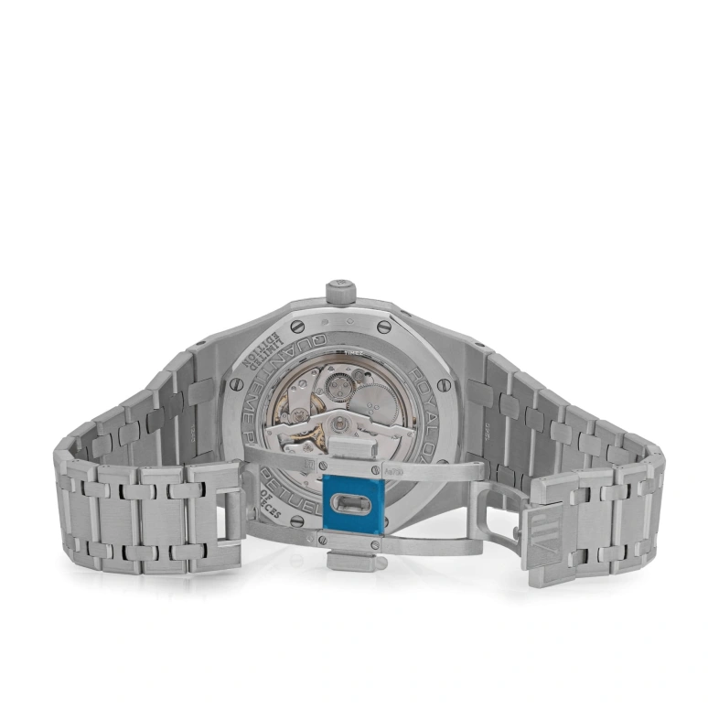Audemars Piguet,Royal Oak 41mm,41mm,White Gold,Blue,Automatic,Moonphase,Perpetual Calendar,Leap Year,Month,40hours,In-house Caliber,26586BC,26586BC.OO.1240.BC.99