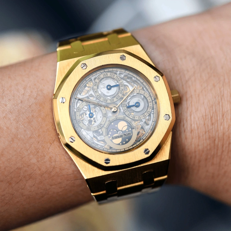 Audemars Piguet,Royal Oak 39mm,39mm,Yellow Gold,Skeleton,Automatic,Moonphase,Perpetual Calendar,Month,Date,Sapphire,Octagon,Pharrell Williams,25636BA,25636BA.OO.0944BA.01