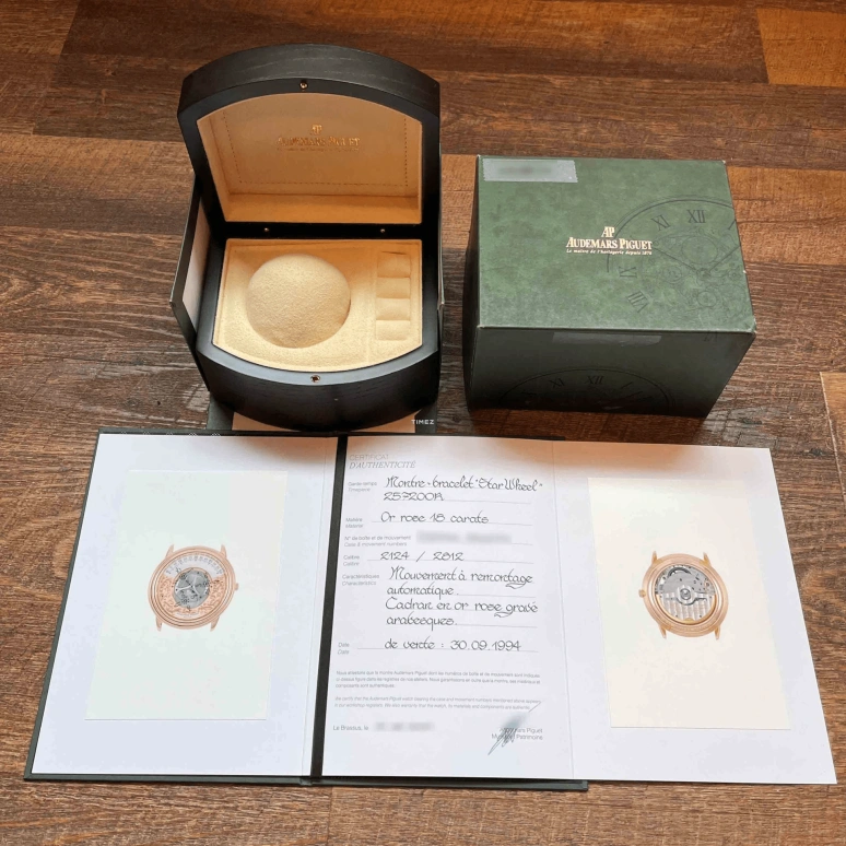 Audemars Piguet,Other 36mm,36mm,Rose Gold,Rose Gold,White,Automatic,Sapphire,Crystal Glass,Round,25720OR,25720OR.OO.0002XX.04
