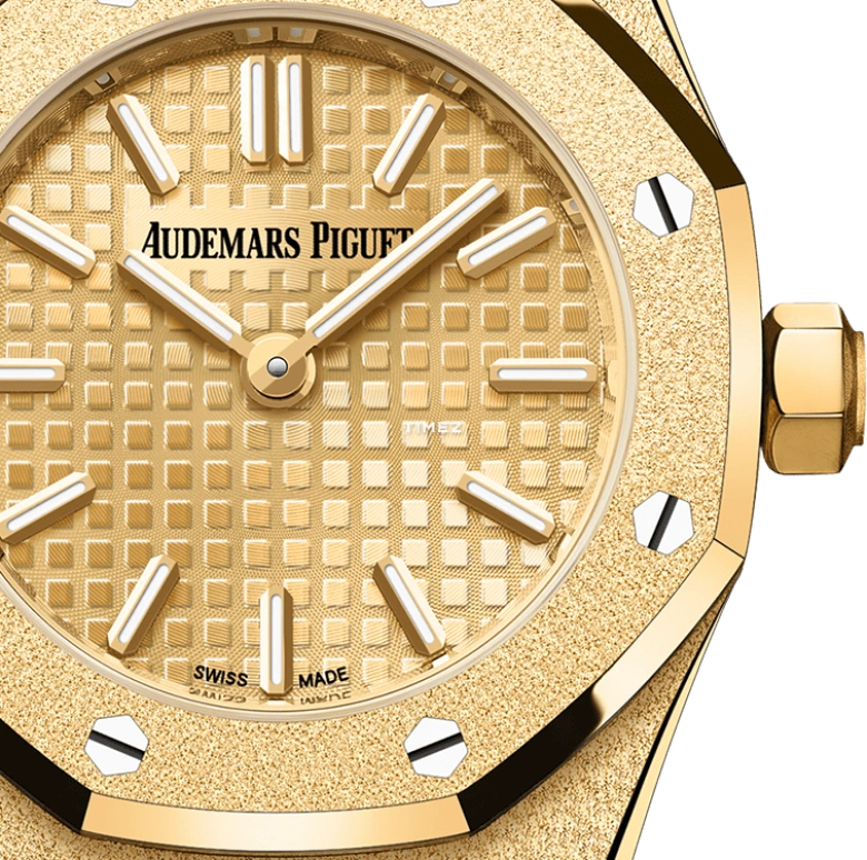 Audemars Piguet,Royal Oak 23mm,23mm,Yellow Gold,Champagne,Quartz,In-house Caliber,Sapphire,Crystal Glass,Rihanna,67630BA,67630BA.GG.1312BA.01