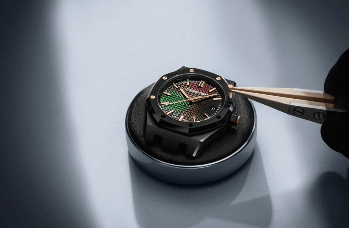 Audemars Piguet,Royal Oak 34mm,34mm,Ceramic,Rose,Rainbow,Mirror,Automatic,Day,50hours,77350CE,77350CE.OO.1266CE.02.A