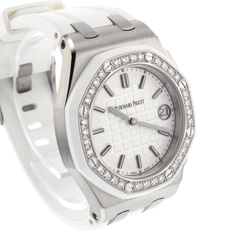 Audemars Piguet,Royal Oak Offshore 37mm,37mm,Rubber,Stainless Steel,White,Silver,Quartz,Day,In-house Caliber,67540SK,67540SK.ZZ.D010CA.01
