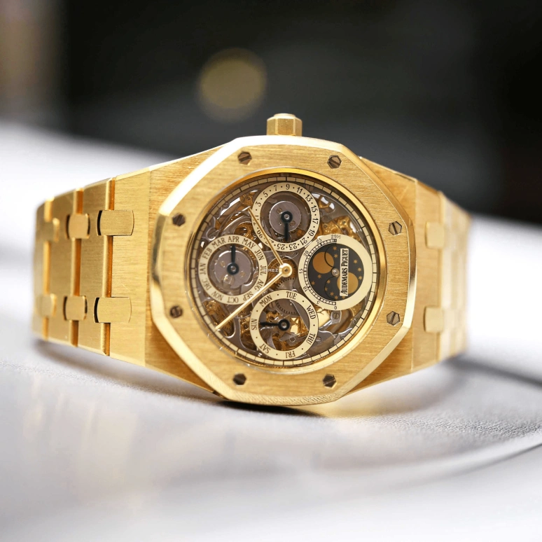 Audemars Piguet,Royal Oak 39mm,39mm,Yellow Gold,Skeleton,Automatic,Moonphase,Perpetual Calendar,Month,Date,Sapphire,Octagon,Pharrell Williams,25636BA,25636BA.OO.0944BA.01