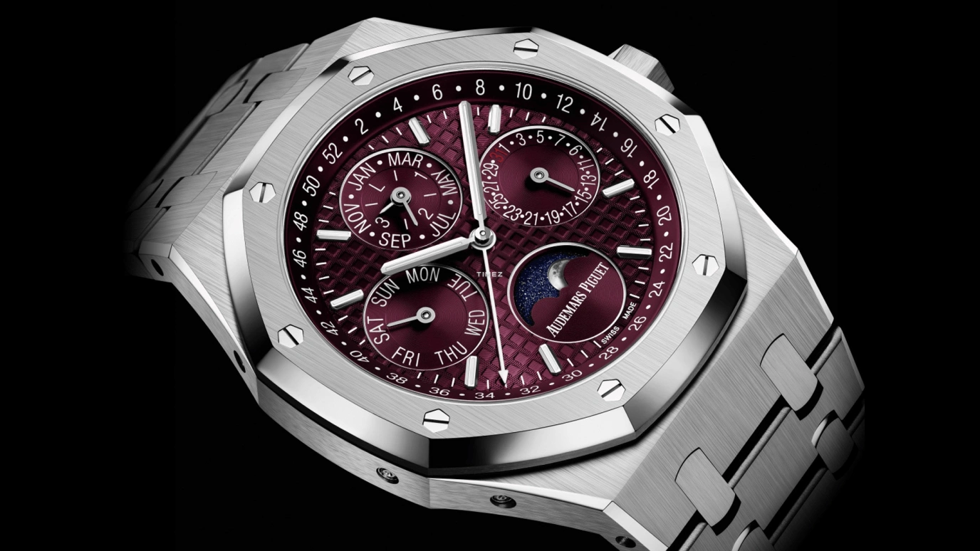 Audemars Piguet,Royal Oak 41mm,41mm,White Gold,Purple,Automatic,Moonphase,Perpetual Calendar,Leap Year,Month,40hours,In-house Caliber,Dani Olmo,26574BC,26574BC.OO.1220BC.01