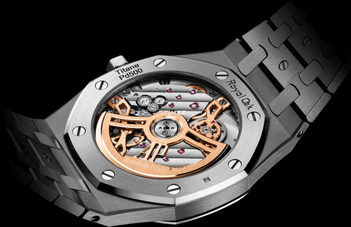 Audemars Piguet,Royal Oak 39mm,39mm,Titanium,Wine Red,Gradient,Automatic,Day,55hours,Chocolate Droppa,Kevin Hart,Lil Kev,16202XT,16202XT.OO.1240XT.01
