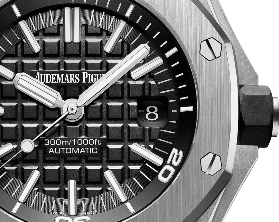 Audemars Piguet,Royal Oak Offshore 42mm,42mm,Stainless Steel,Black,Automatic,Day,60hours,15710ST,15710ST.OO.A002CA.01