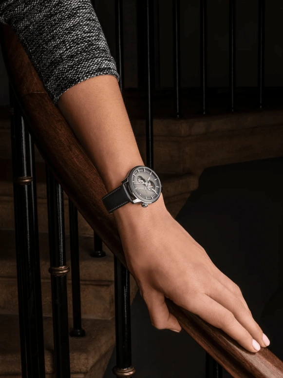 BA111OD,Chapter 3 42mm,42mm,Stainless Steel,Grey,Automatic,38hours,Sapphire,Crystal Glass,Chapter 3,Chapter 3.3 1R1SE
