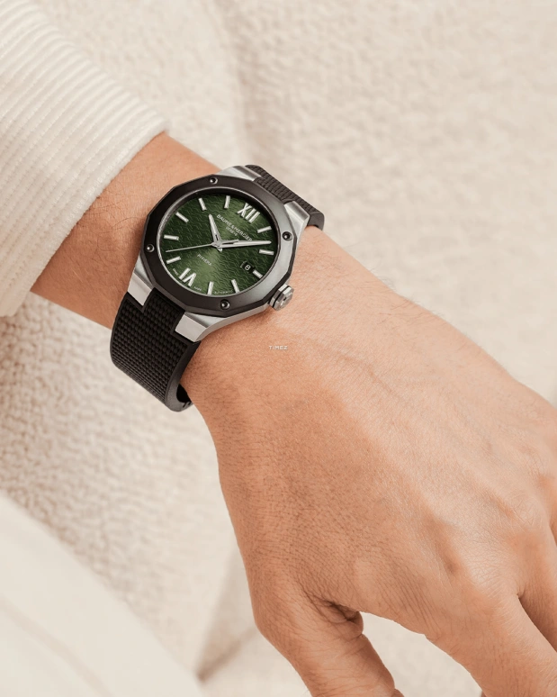 Baume & Mercier,Riviera 42mm,42mm,Stainless Steel,Green,Automatic,Day,Sapphire,Crystal Glass,10763