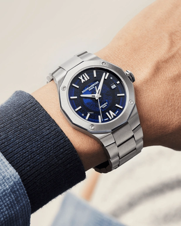 Baume & Mercier,Riviera 42mm,42mm,Stainless Steel,Blue,Handwound,Day,Sapphire,Crystal Glass,10616