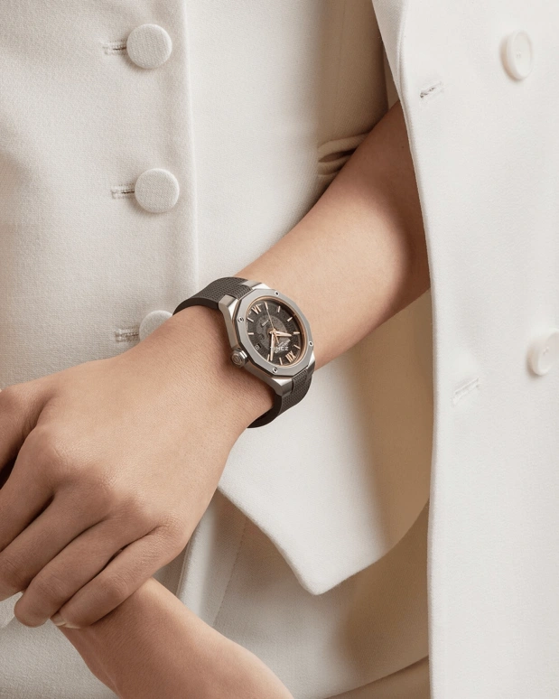 Baume & Mercier,Riviera 39mm,39mm,Stainless Steel,Grey,Automatic,Day,Sapphire,Crystal Glass,10720