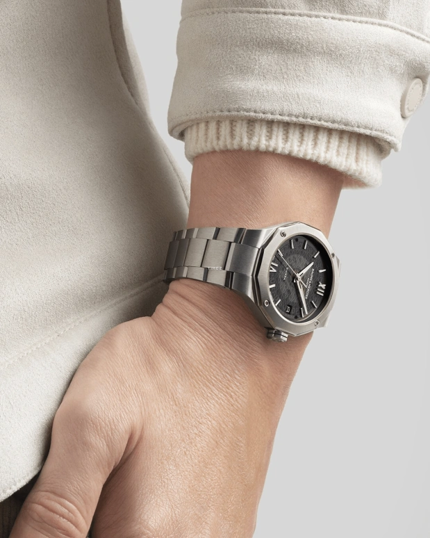 Baume & Mercier,Riviera 39mm,39mm,Stainless Steel,Grey,Handwound,Day,Sapphire,Crystal Glass,10715