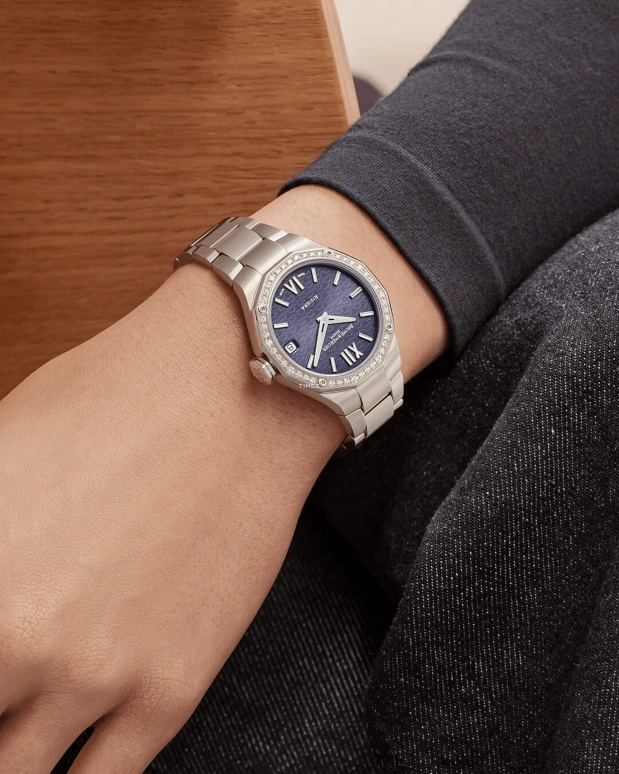Baume & Mercier,Riviera 33mm,33mm,Stainless Steel,Blue,Quartz,Day,Sapphire,Crystal Glass,10765