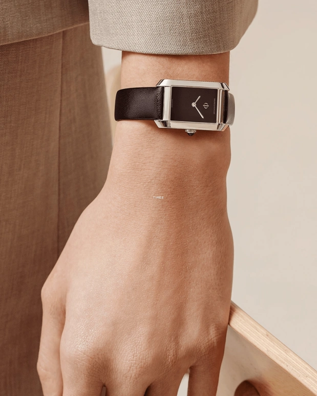 Baume & Mercier,Hampton 34.90x22.20mm,34.90x22.20mm,Stainless Steel,Black,Quartz,Sapphire,Rectangular,10760