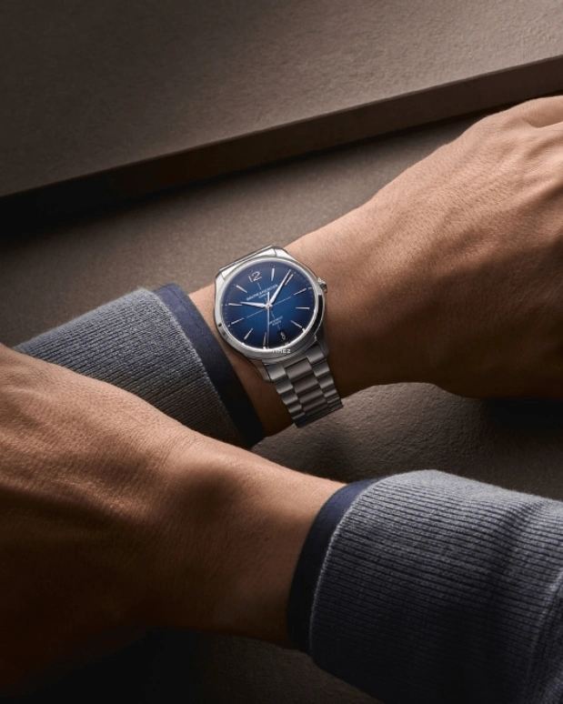 Baume & Mercier,Clifton 39mm,39mm,Stainless Steel,Blue,Gradient,Automatic,Day,In-house Caliber,10792