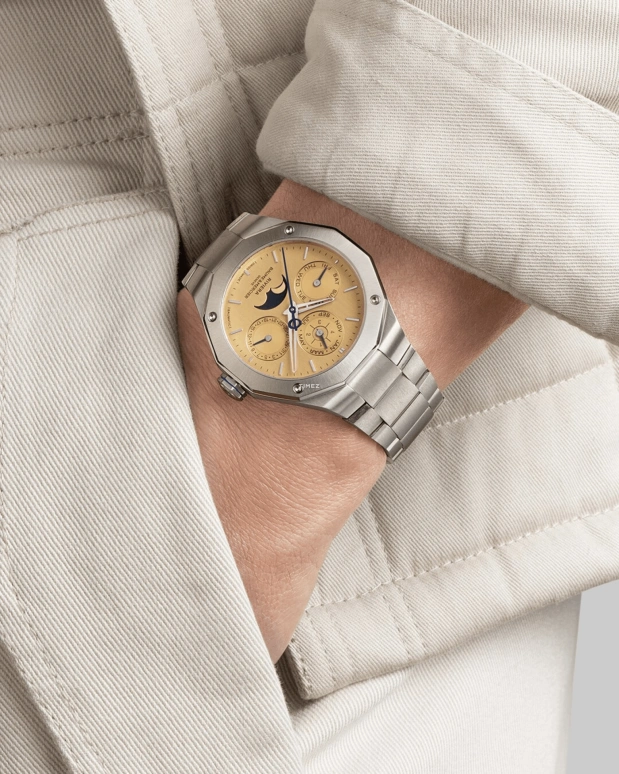 Baume & Mercier,Riviera 40mm,40mm,Stainless Steel,Yellow,Automatic,Moonphase,Perpetual Calendar,Leap Year,Month,120hours,In-house Caliber,10742