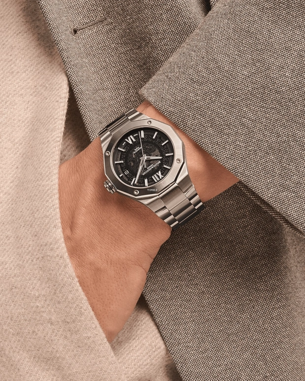 Baume & Mercier,Riviera 42mm,42mm,Stainless Steel,Black,Automatic,Day,Sapphire,Crystal Glass,10702