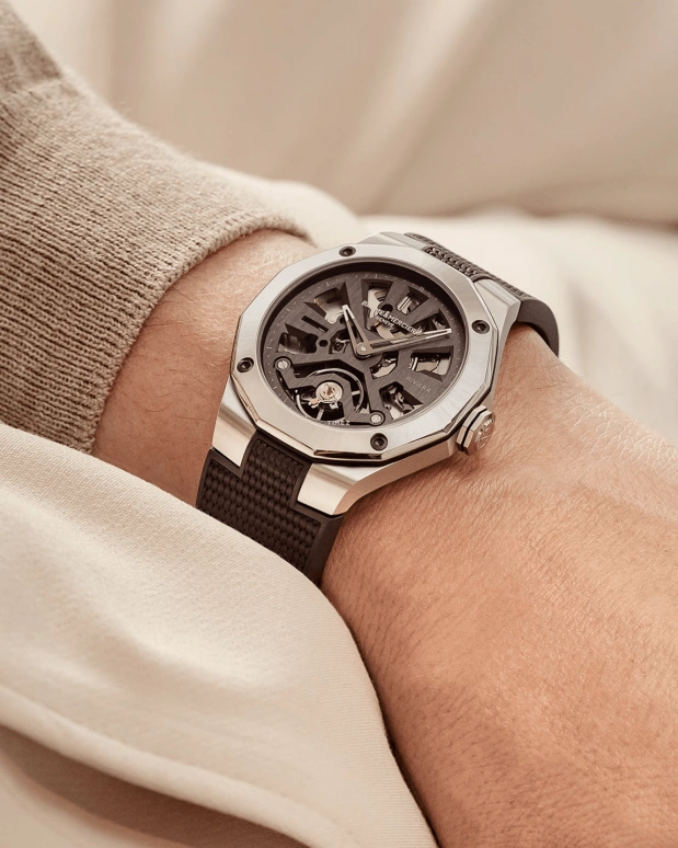Baume & Mercier,Riviera 42mm,42mm,Stainless Steel,Black,Automatic,Sapphire,Crystal Glass,Twelve edge,10721