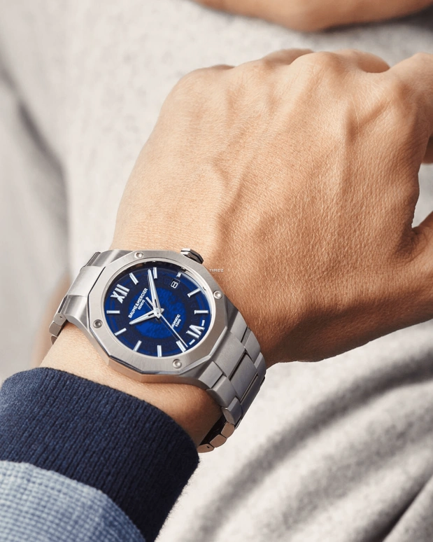 Baume & Mercier,Riviera 42mm,42mm,Stainless Steel,Blue,Handwound,Day,Sapphire,Crystal Glass,10616