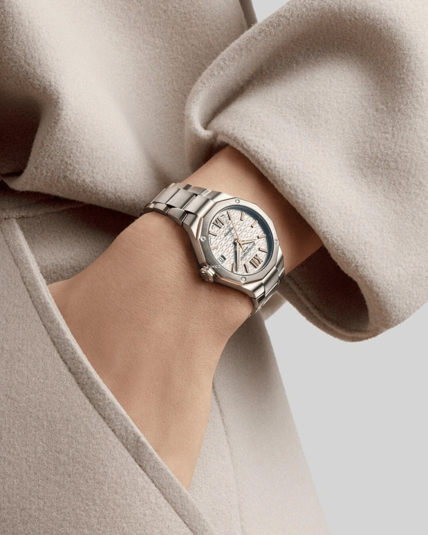 Baume & Mercier,Riviera 33mm,33mm,Stainless Steel,Grey,Automatic,Day,Sapphire,Crystal Glass,10730