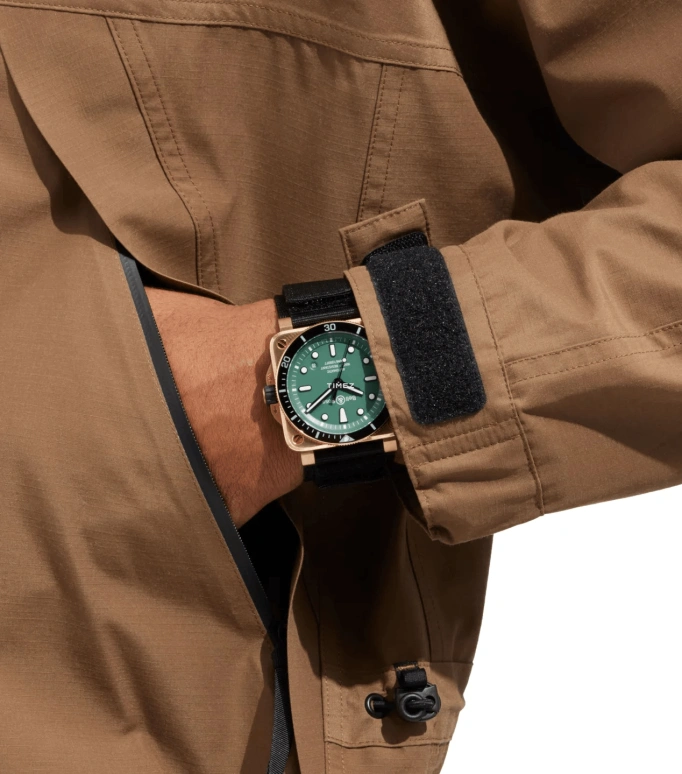 Bell & Ross,BR-03 Diver 42mm,42mm,Bronze,Green,Automatic,Day,Sapphire,Crystal Glass,BR0392,BR0392-D-LT-BR/SRB
