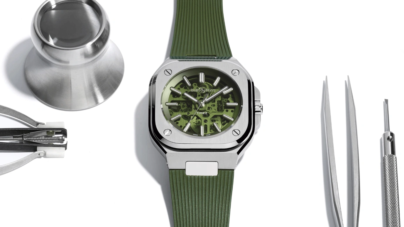 Bell & Ross,Urban 40mm,40mm,Stainless Steel,Olive Green,Automatic,38hours,In-house Caliber,BR05A,BR05A-GN-SKST/SRB