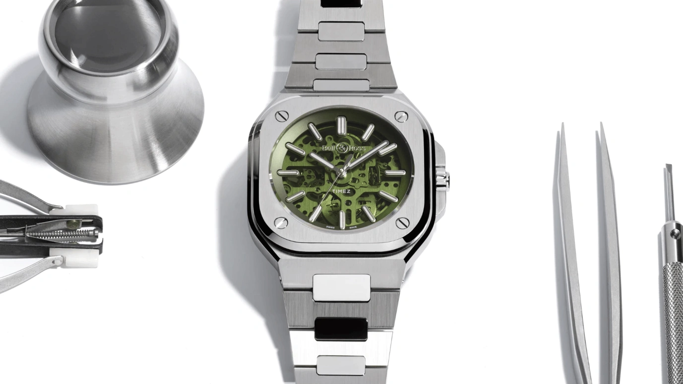Bell & Ross,Urban 40mm,40mm,Stainless Steel,Olive Green,Automatic,38hours,In-house Caliber,BR05A,BR05A-GN-SKST/SST