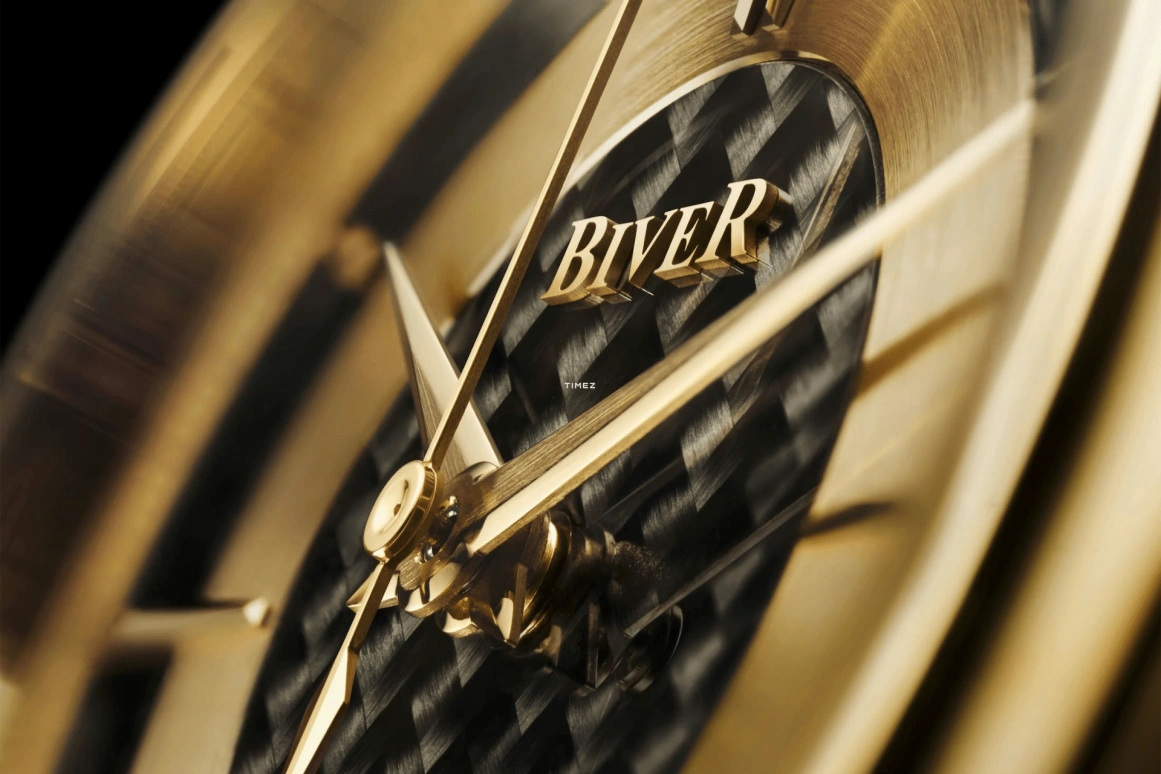 Biver,Micro-rotor 39mm,39mm,Yellow Gold,Black,Gold,Automatic,65hours,In-house Caliber,Automatique Atelier Series Carbon Edition