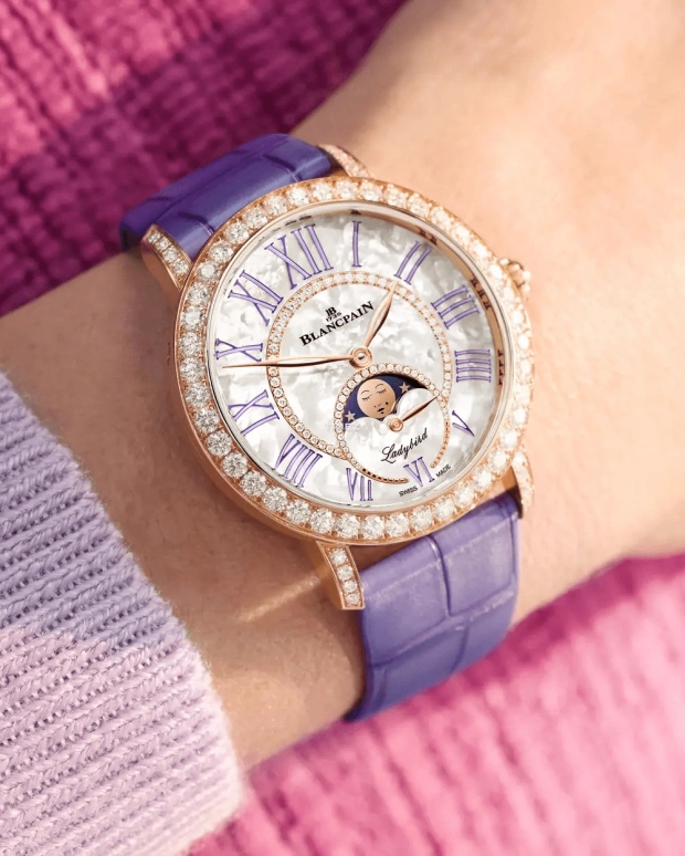 Blancpain,Ladybird 34.90mm,34.90mm,Red Gold,Silver,White,Automatic,Moonphase,100hours,3662E,3662E-2954-55B