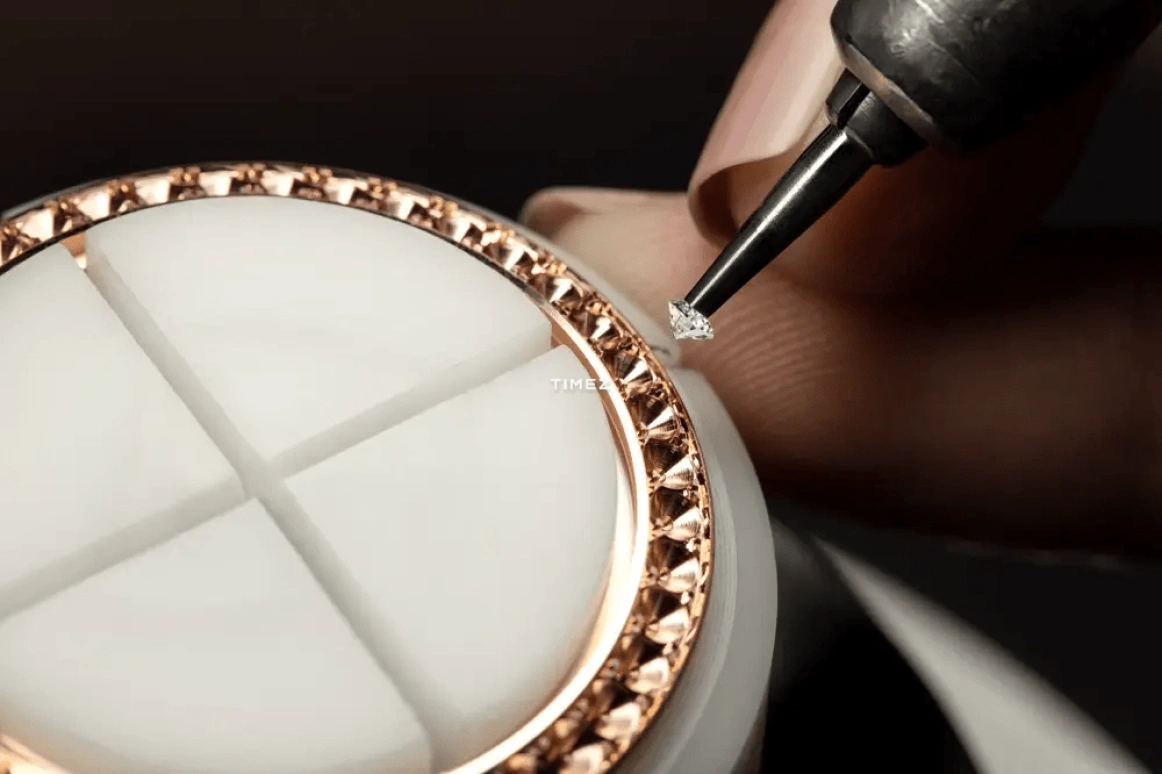 Blancpain,Ladybird 34.90mm,34.90mm,White Gold,Silver,White,Automatic,Moonphase,100hours,3662D,3662D-1954-55B