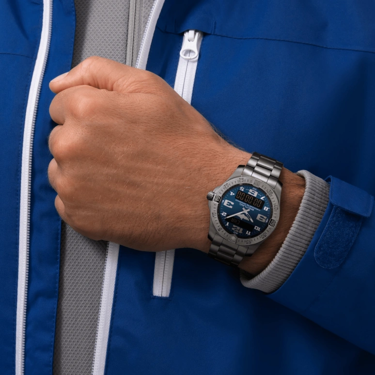 Breitling,Aerospace 43mm,43mm,Titanium,Blue,Quartz,Chronograph,Perpetual Calendar,Date,Day,In-house Caliber,Sapphire,E79363101C1E1