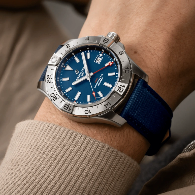 Breitling,Avenger 44mm,44mm,Stainless Steel,Blue,Automatic,Day,Dule Time,A32320101C1X1