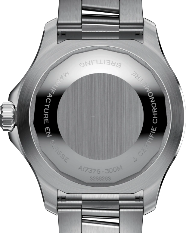 Breitling,Superocean 44mm,44mm,Stainless Steel,Black,Automatic,40hours,In-house Caliber,A17376211B1A1