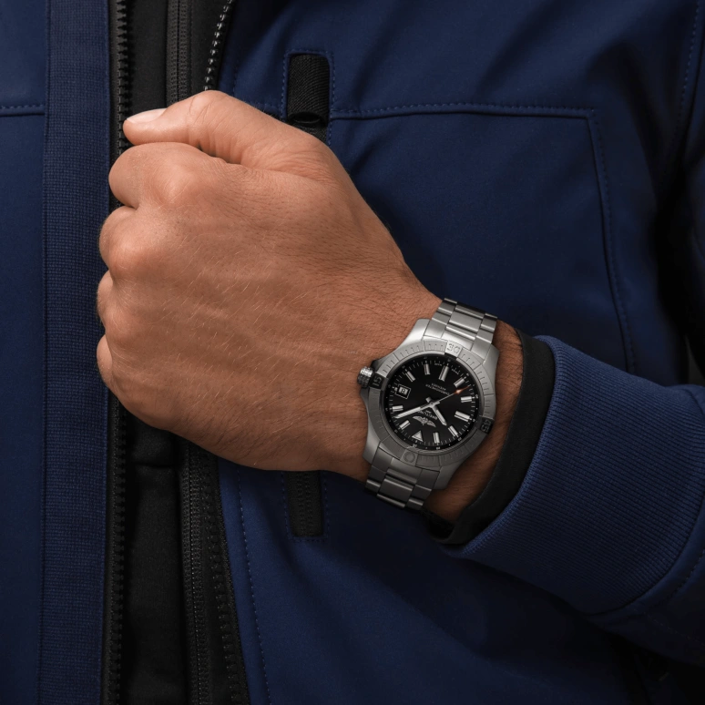 Breitling,Avenger 43mm,43mm,Stainless Steel,Black,Automatic,Chronograph,Date,Anti-magnetic,A17318101B1A1